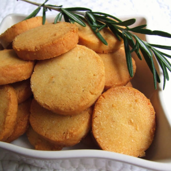 Parmesan shortbread with rosemary
